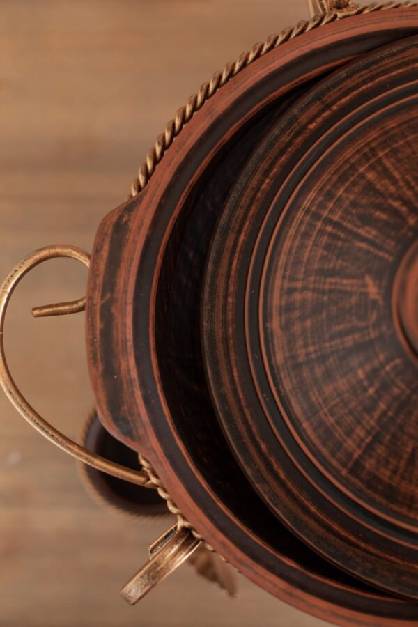 Садж "Жаровня з соусниками ангоб" 3 л - Зображення 4