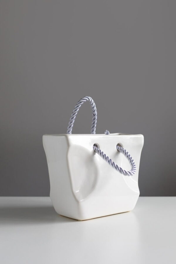 Ваза "Сумочка" біла - Зображення 3