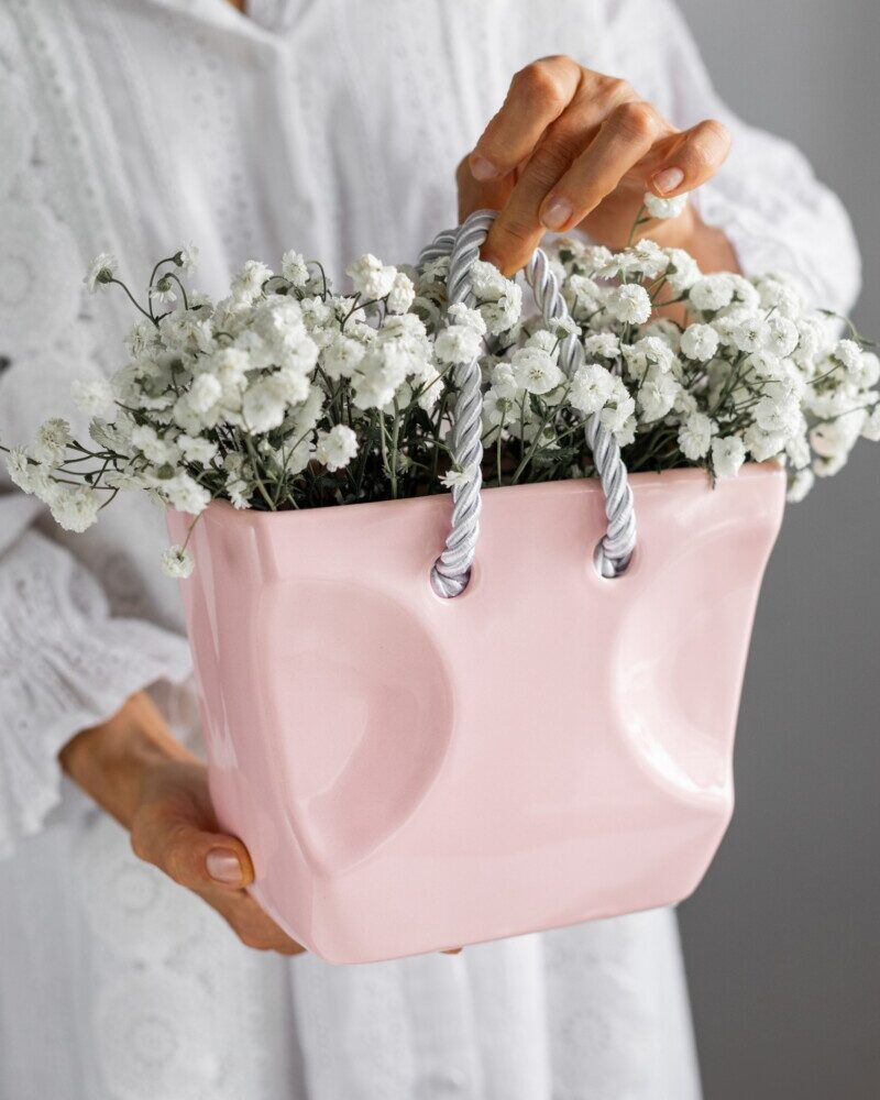 img_3909_resized-e1726852948573.jpg Ваза “Сумочка” рожева - Зображення 1