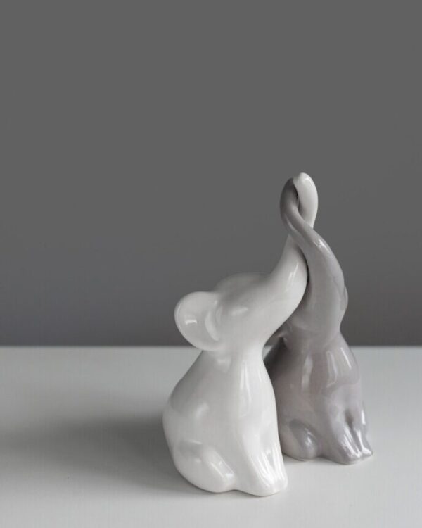 Пара слонів (білий + сірий) - Зображення 2