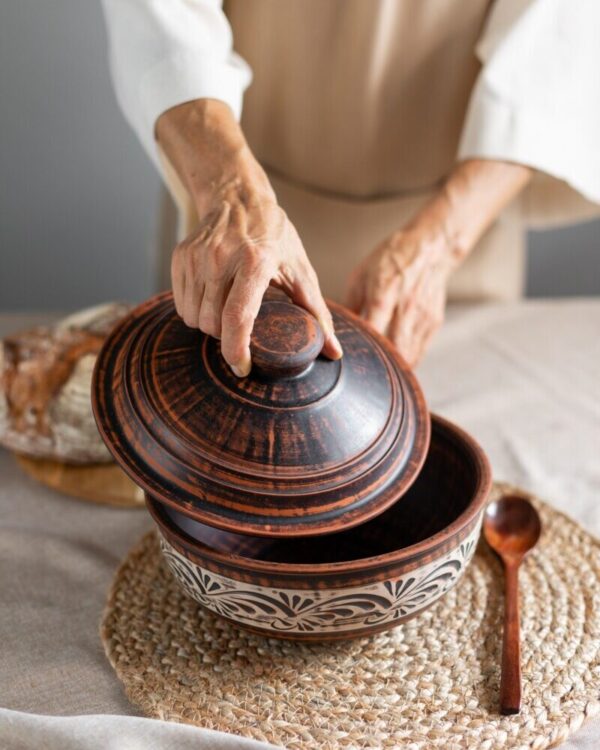 Жаровня середня 2,3 л (ангоб) - Зображення 5