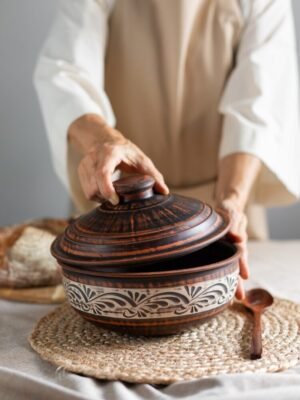 Жаровня середня 2,3 л (ангоб)