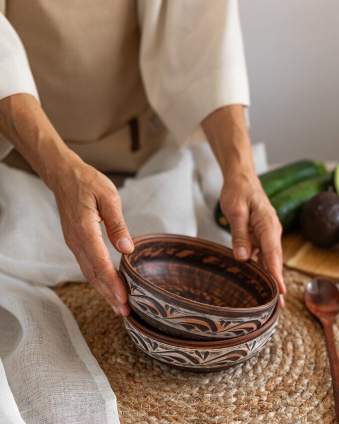 img_4577_resized-e1727193704659.jpg Миска дніпровська 650 мл (ангоб) - Зображення 1